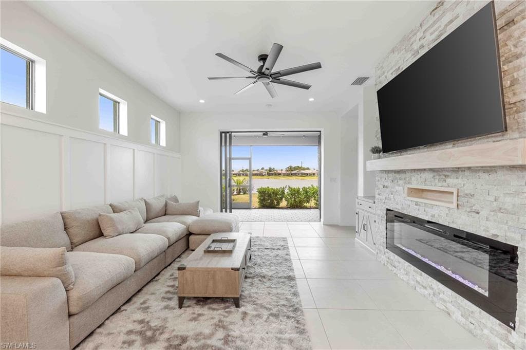 2179 Yellowfin CIR, NAPLES FL 34114-6