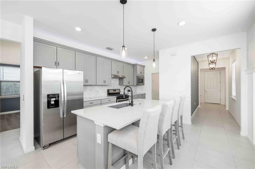 2179 Yellowfin CIR, NAPLES FL 34114-4