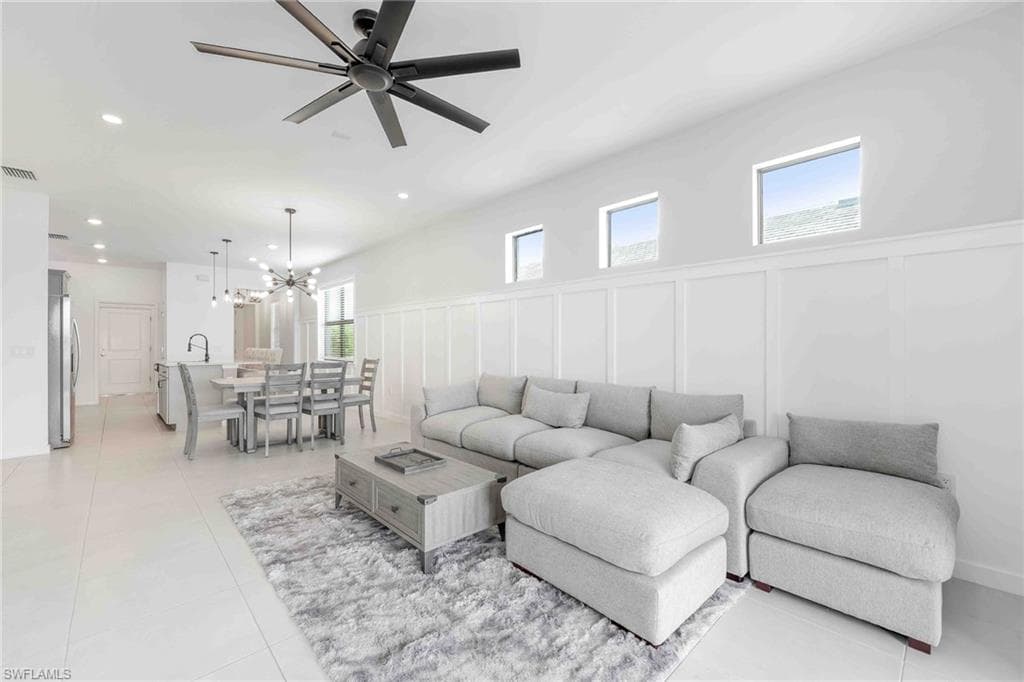 2179 Yellowfin CIR, NAPLES FL 34114-8