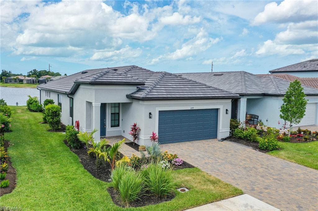 2179 Yellowfin CIR, NAPLES FL 34114-18