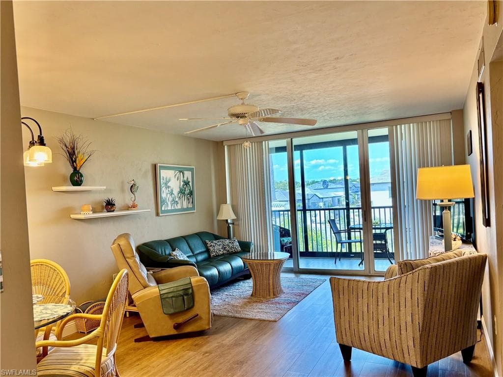 25808 Cockleshell DR # 315, BONITA SPRINGS FL 34135-1