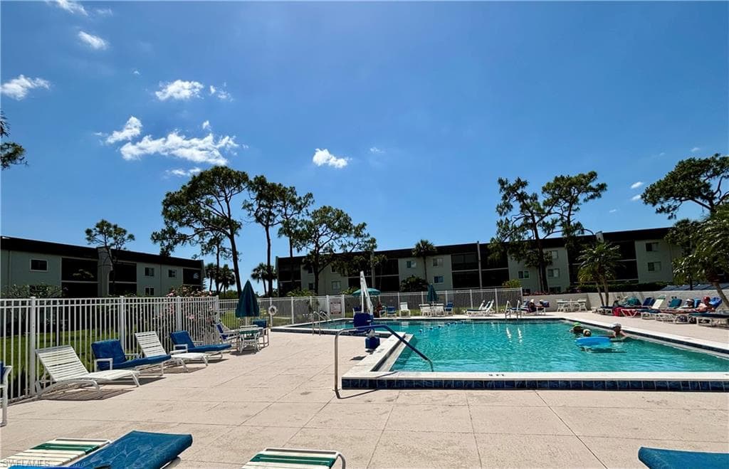 25808 Cockleshell DR # 315, BONITA SPRINGS FL 34135-23