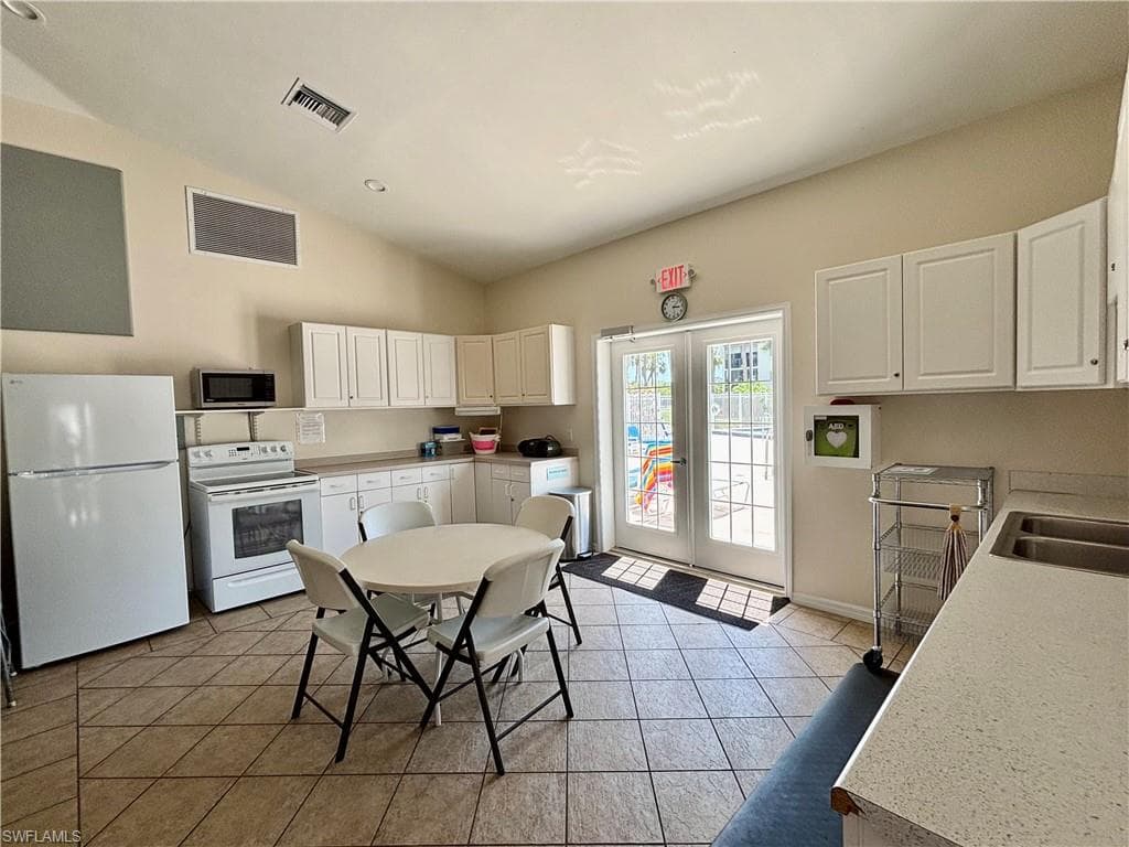 25808 Cockleshell DR # 315, BONITA SPRINGS FL 34135-29