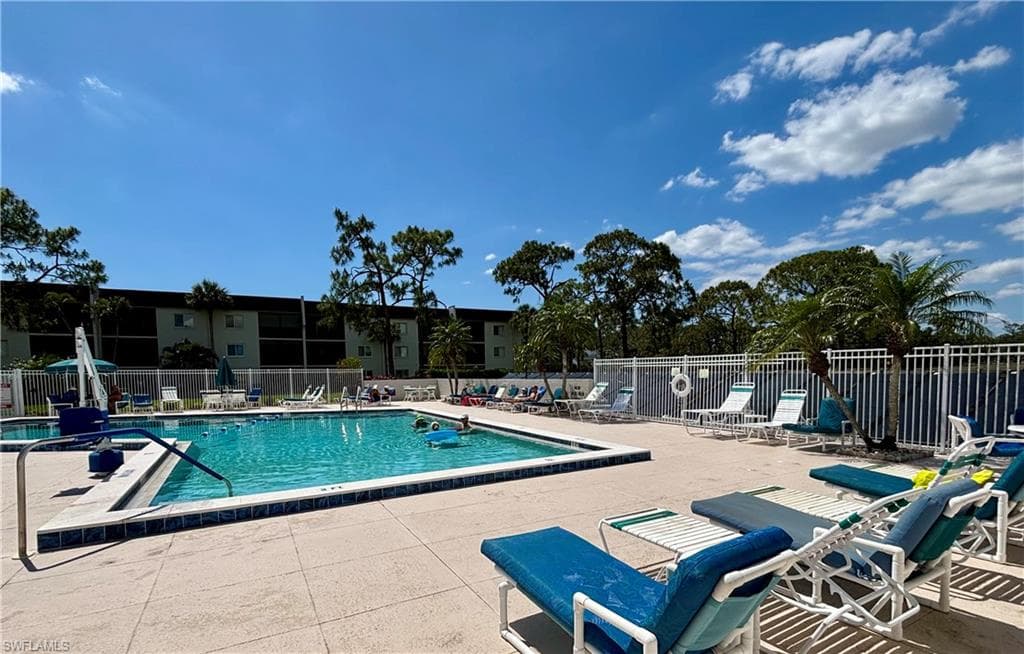 25808 Cockleshell DR # 315, BONITA SPRINGS FL 34135-24