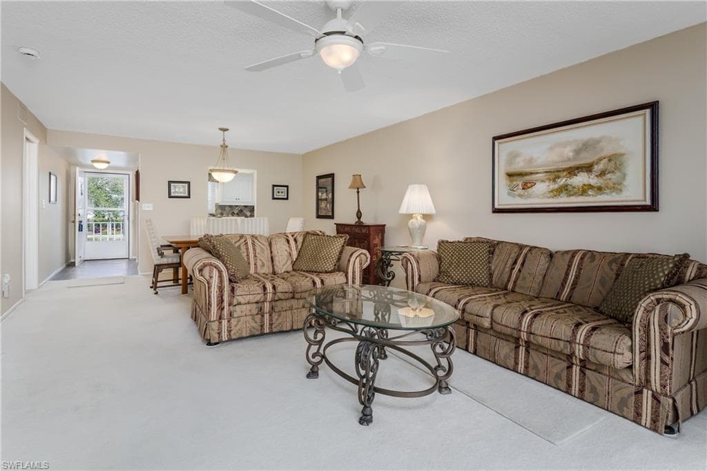 5515 Rattlesnake Hammock RD # 205, NAPLES FL 34113-8