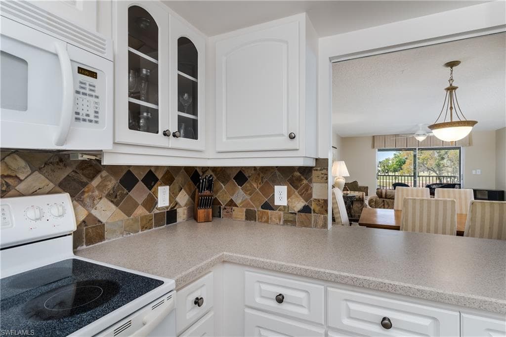 5515 Rattlesnake Hammock RD # 205, NAPLES FL 34113-3