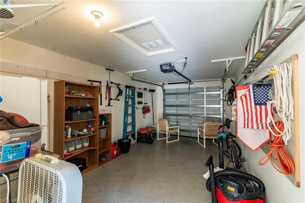 338 Newport DR # 1807, NAPLES FL 34114-22