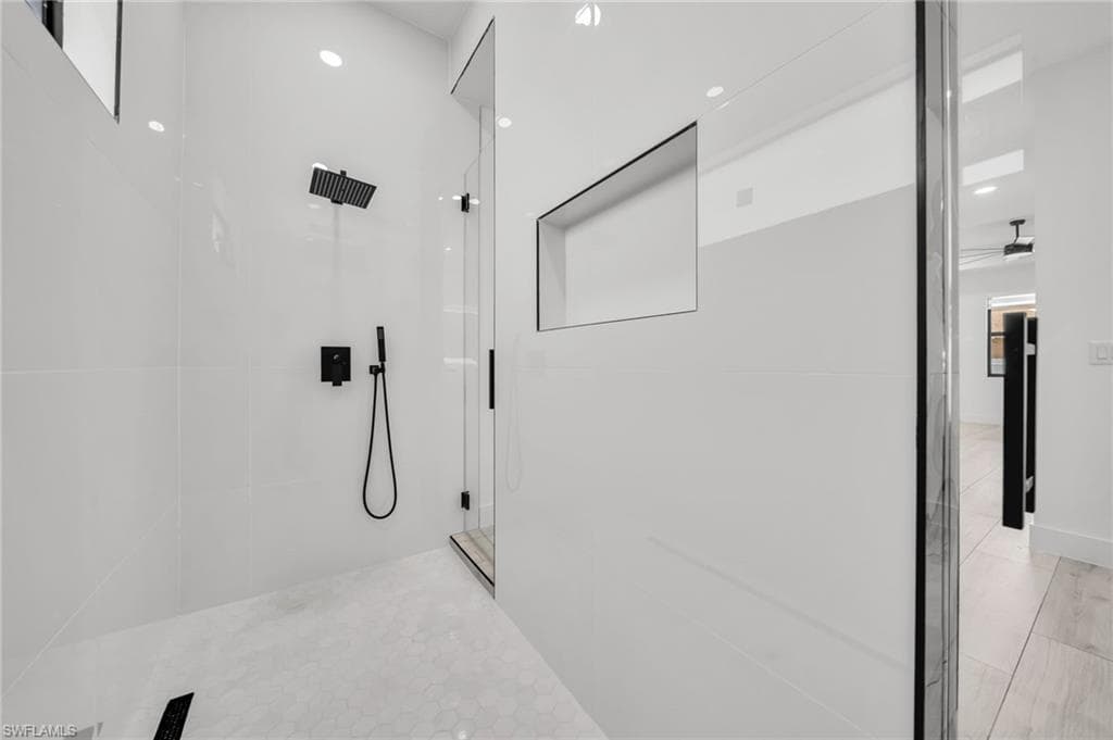 2138 SW 3rd AVE, CAPE CORAL FL 33991-22