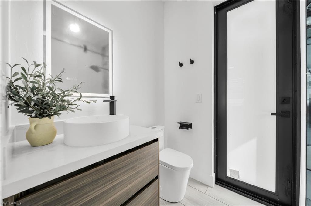 2138 SW 3rd AVE, CAPE CORAL FL 33991-31