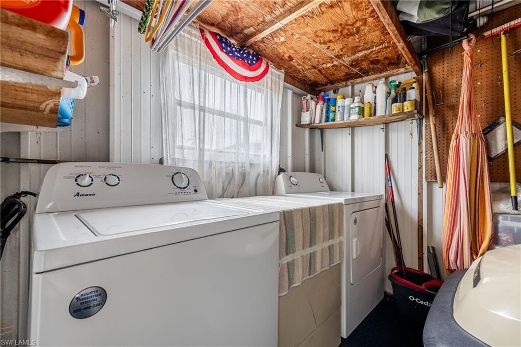 485 Jacklin LN, NORTH FORT MYERS FL 33903-26