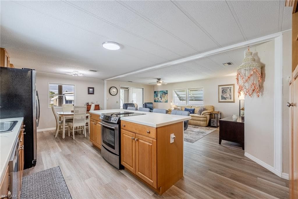 485 Jacklin LN, NORTH FORT MYERS FL 33903-12