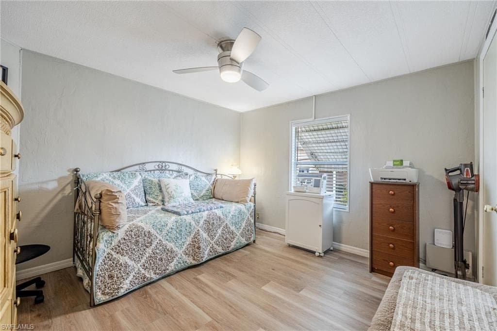 485 Jacklin LN, NORTH FORT MYERS FL 33903-21