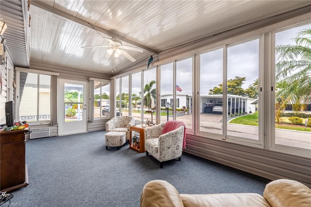 485 Jacklin LN, NORTH FORT MYERS FL 33903-3