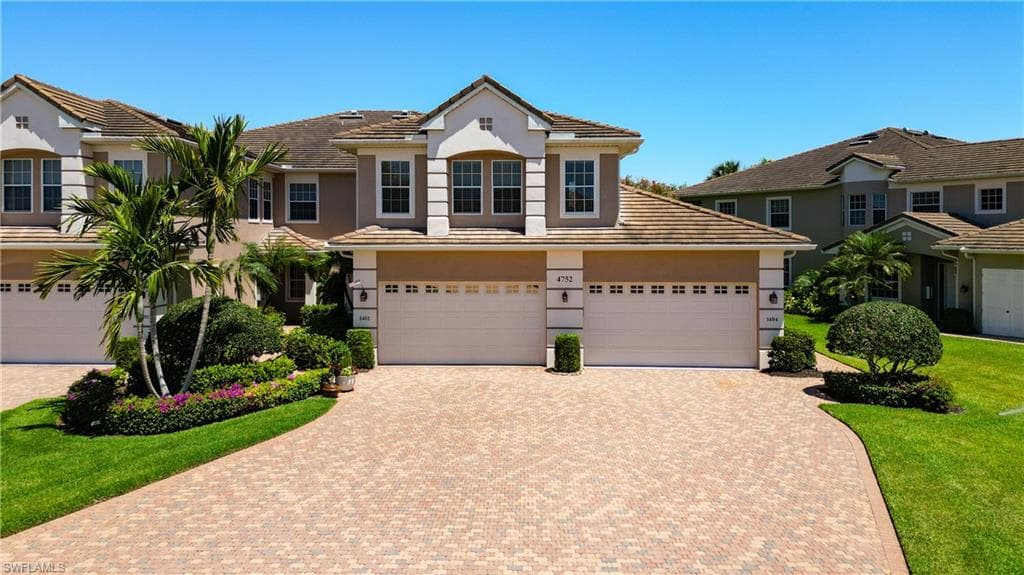 4752 STRATFORD CT # 1404, NAPLES FL 34105-1