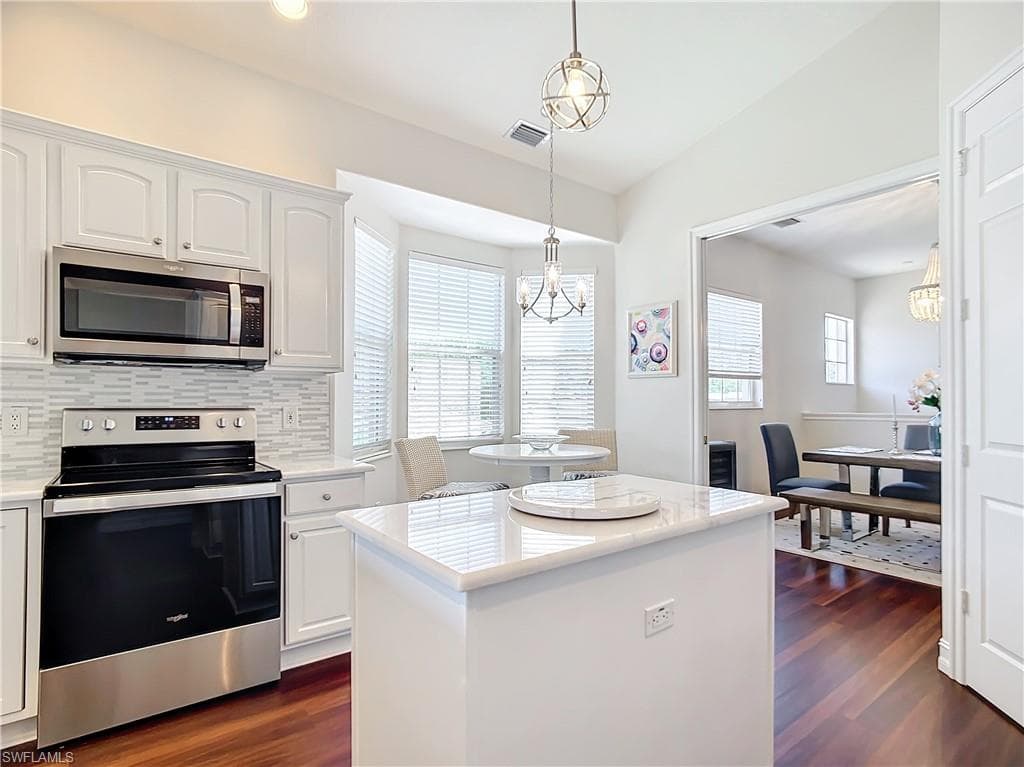 4752 STRATFORD CT # 1404, NAPLES FL 34105-12