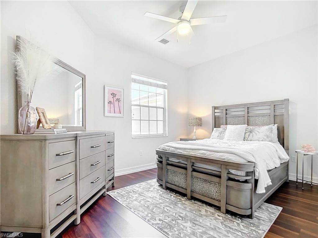 4752 STRATFORD CT # 1404, NAPLES FL 34105-17
