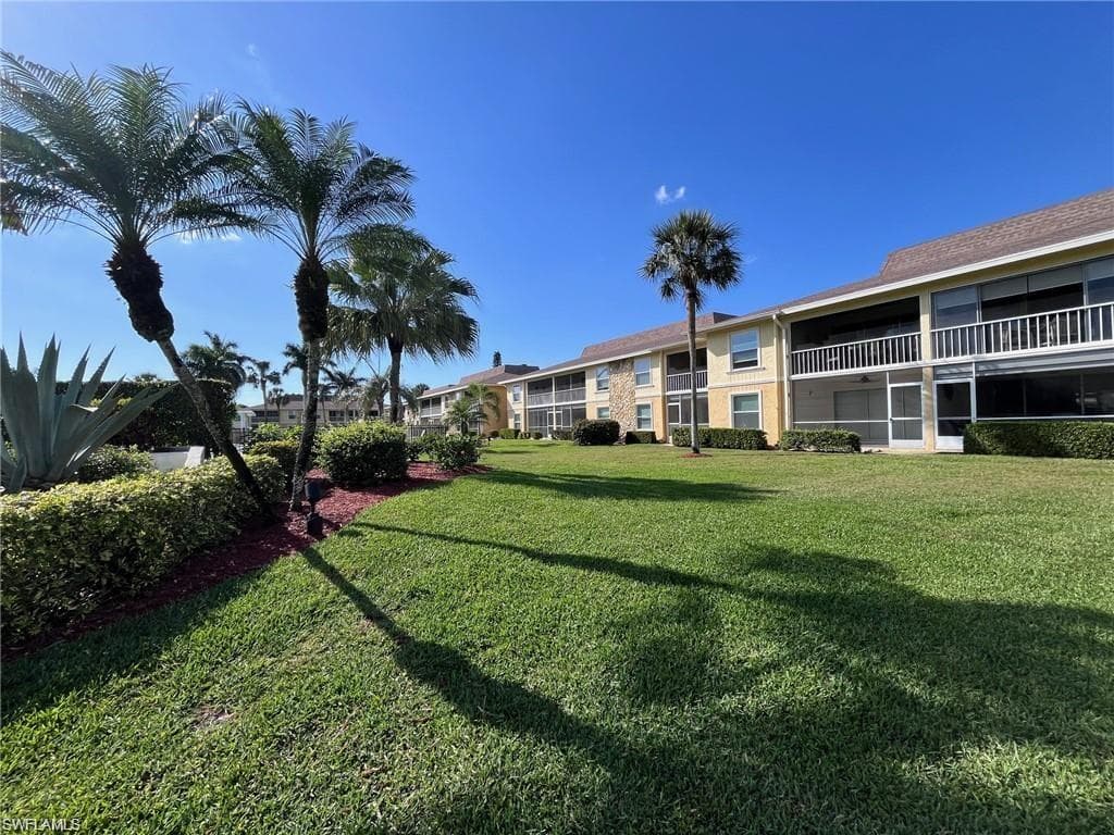 401 Charlemagne BLVD # 202C, NAPLES FL 34112-3