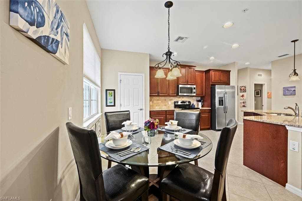 18260 Creekside Preserve LOOP # 202, FORT MYERS FL 33908-7