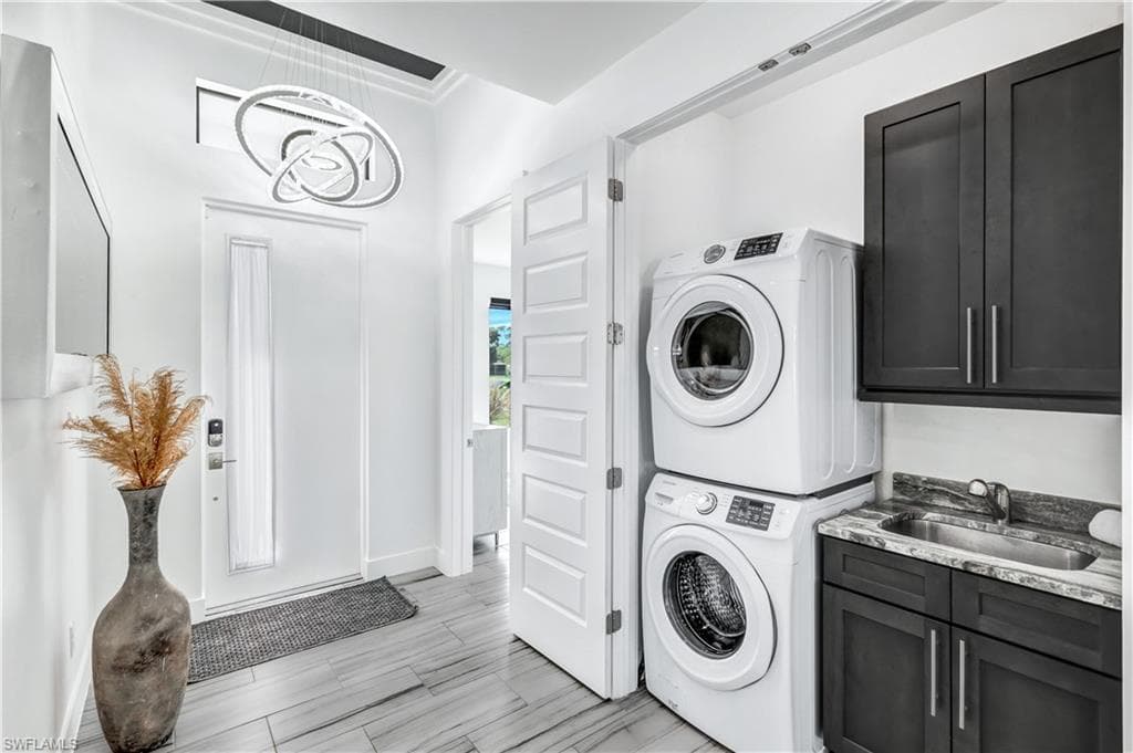 4634 Catalina LN, BONITA SPRINGS FL 34134-5