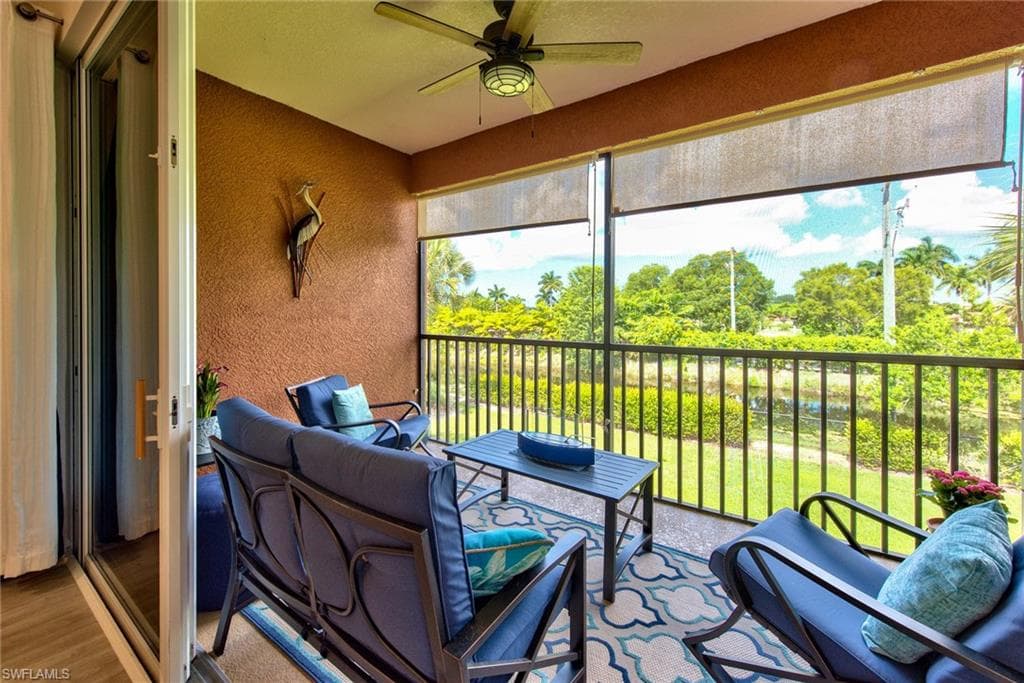 10045 Heather LN # 204, NAPLES FL 34119-19