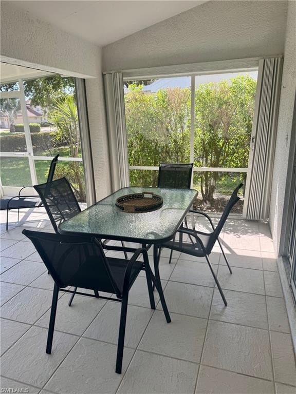 4907 Europa DR, NAPLES FL 34105-31
