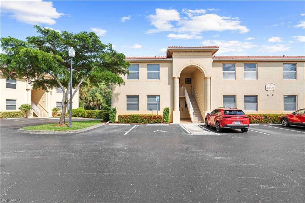 4191 Bellasol CIR # 521, FORT MYERS FL 33916-37