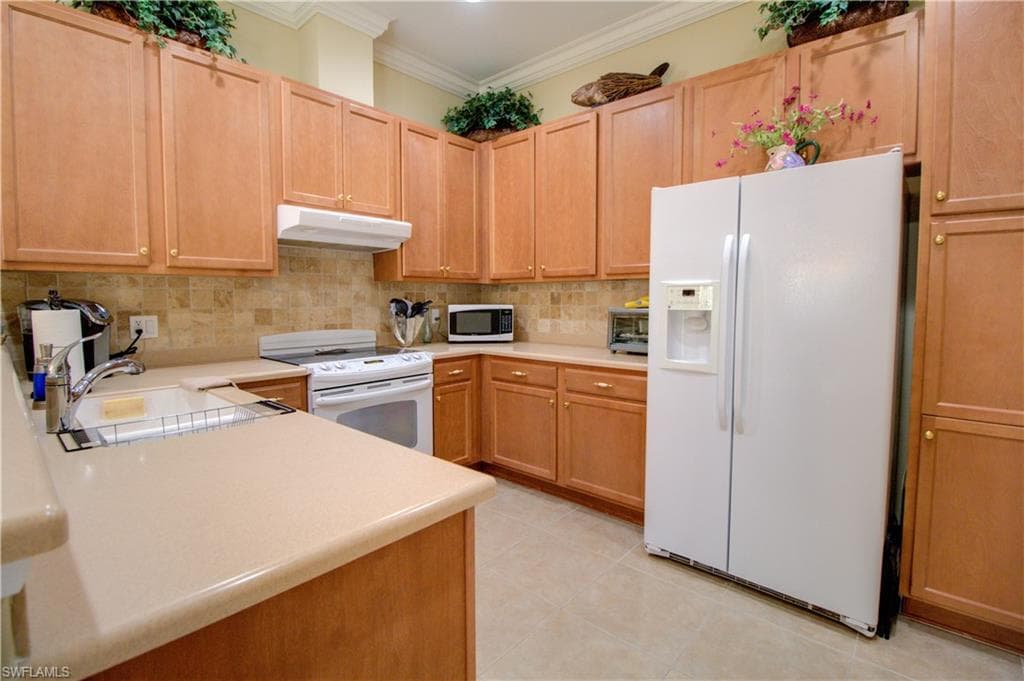 8685 Erice CT, NAPLES FL 34114-5