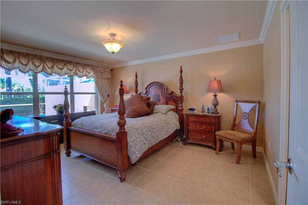 8685 Erice CT, NAPLES FL 34114-16