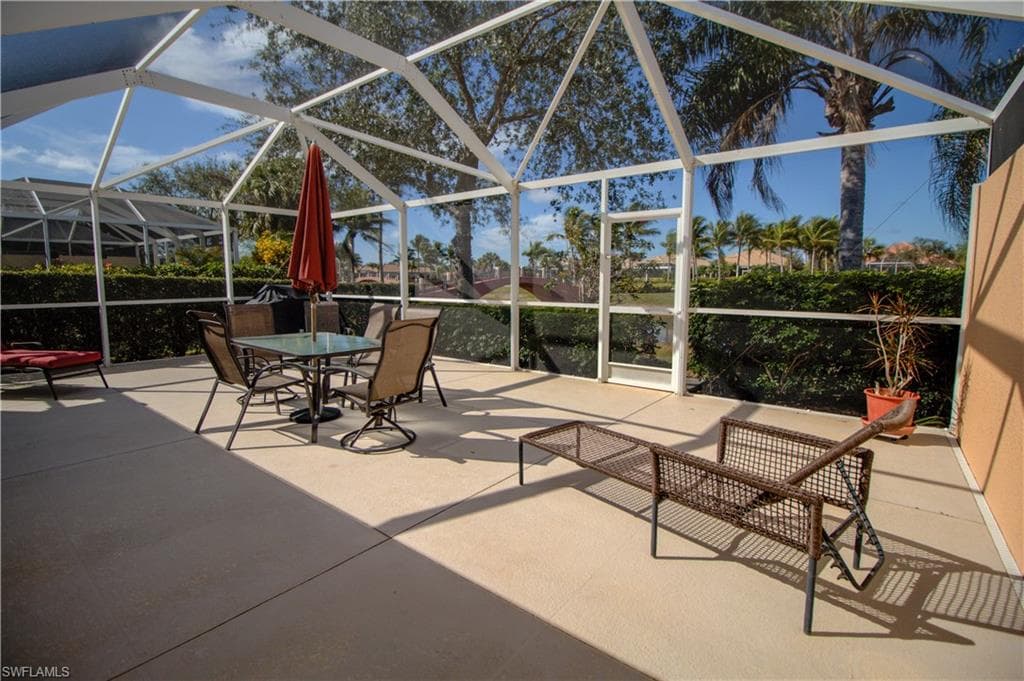 8685 Erice CT, NAPLES FL 34114-2