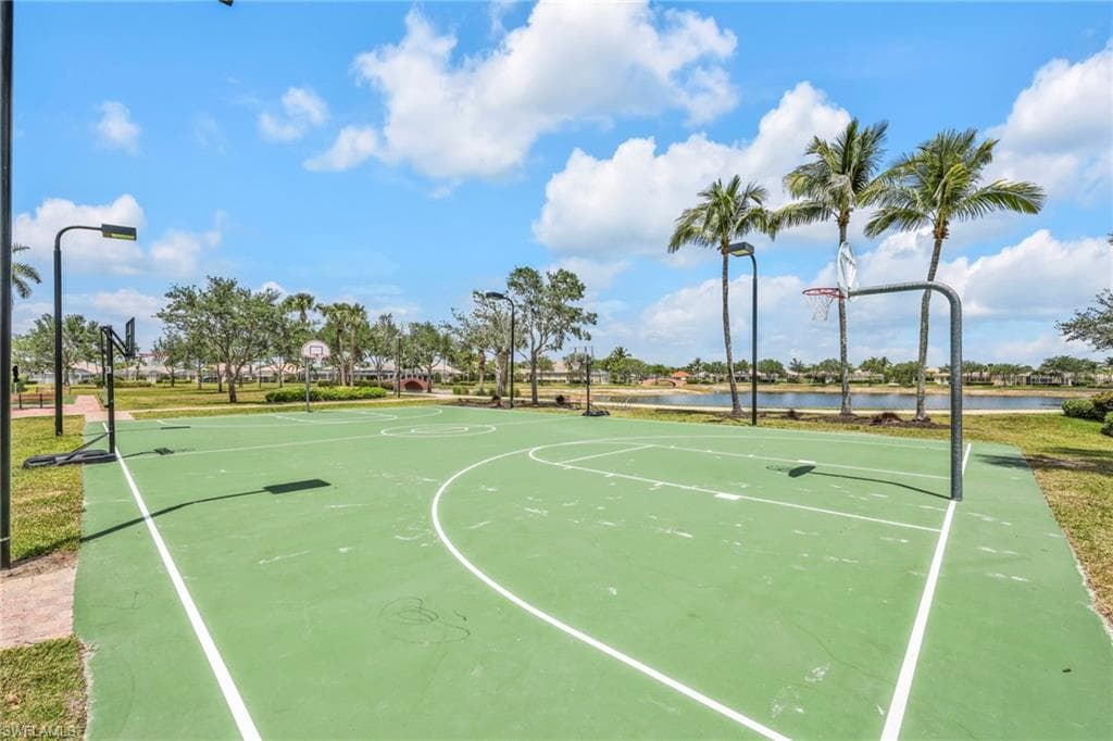 8685 Erice CT, NAPLES FL 34114-44