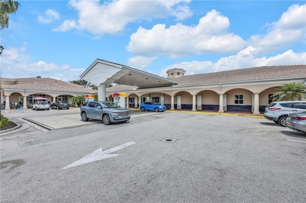 8685 Erice CT, NAPLES FL 34114-36