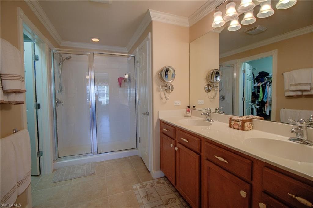 8685 Erice CT, NAPLES FL 34114-18