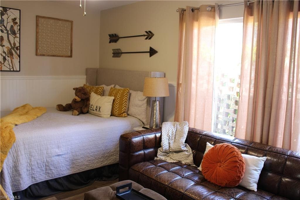 1605 Oakley AVE, FORT MYERS FL 33901-30