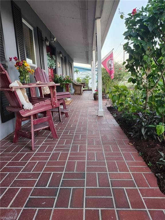 1605 Oakley AVE, FORT MYERS FL 33901-7