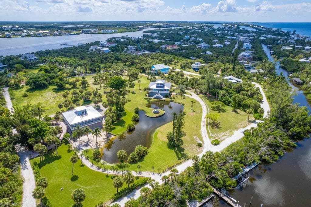 10440 Yacht Basin DR, PLACIDA FL 33946-1