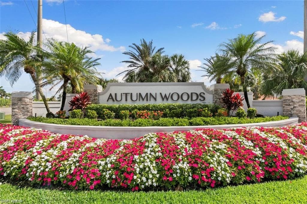 7099 Pond Cypress CT # 102, NAPLES FL 34109-25