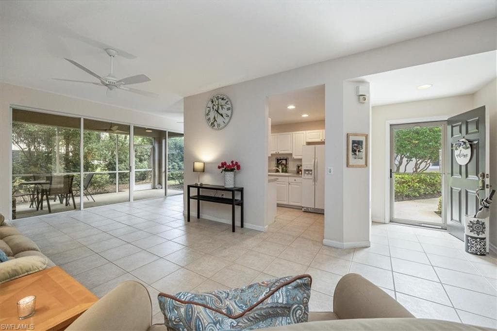 7099 Pond Cypress CT # 102, NAPLES FL 34109-3