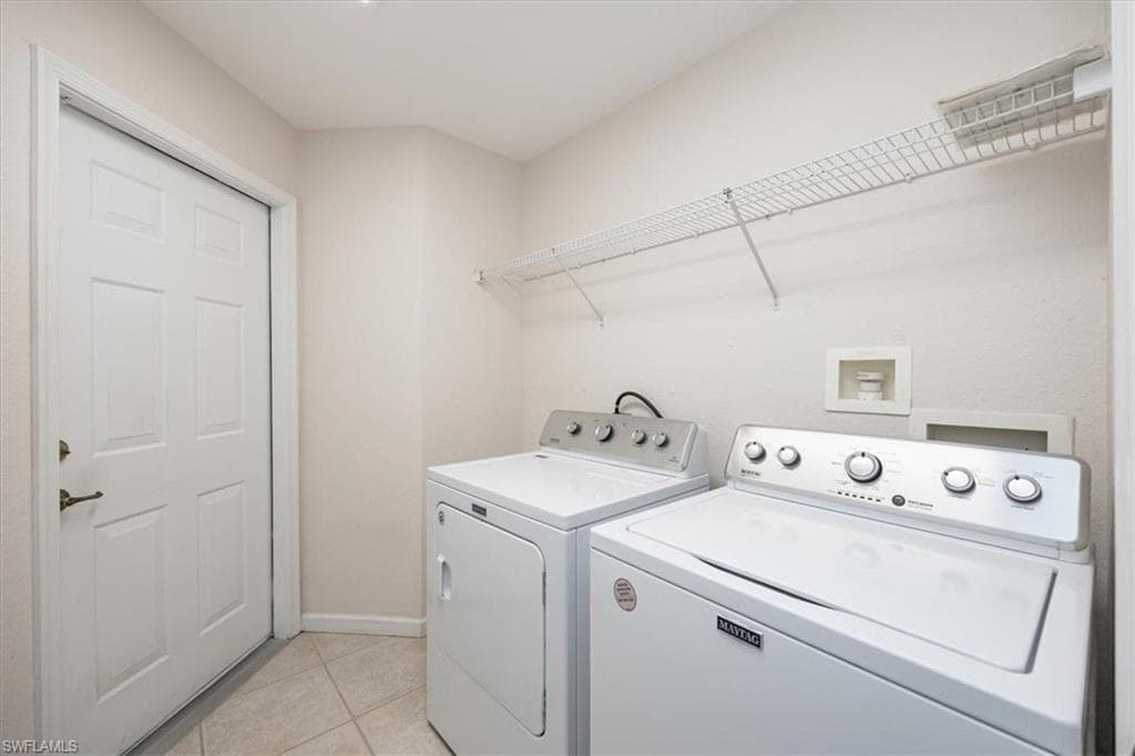 7099 Pond Cypress CT # 102, NAPLES FL 34109-20