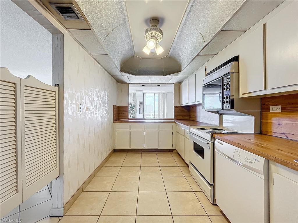 20225 NE 34th CT, MIAMI FL 33180-16