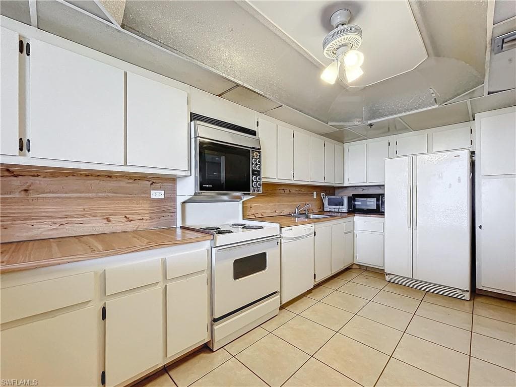 20225 NE 34th CT, MIAMI FL 33180-18