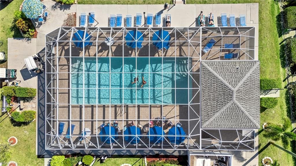 20640 River DR, ESTERO FL 33928-5