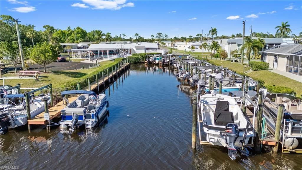 20640 River DR, ESTERO FL 33928-6