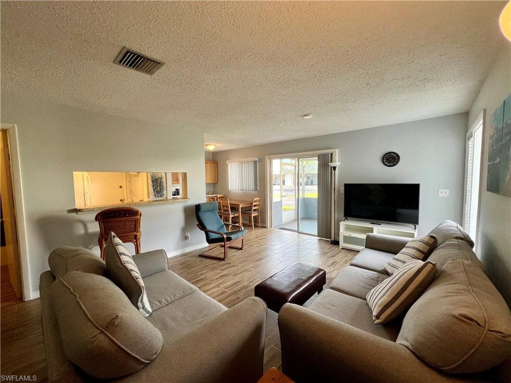 3370 Yukon CIR # 3, FORT MYERS FL 33907-8