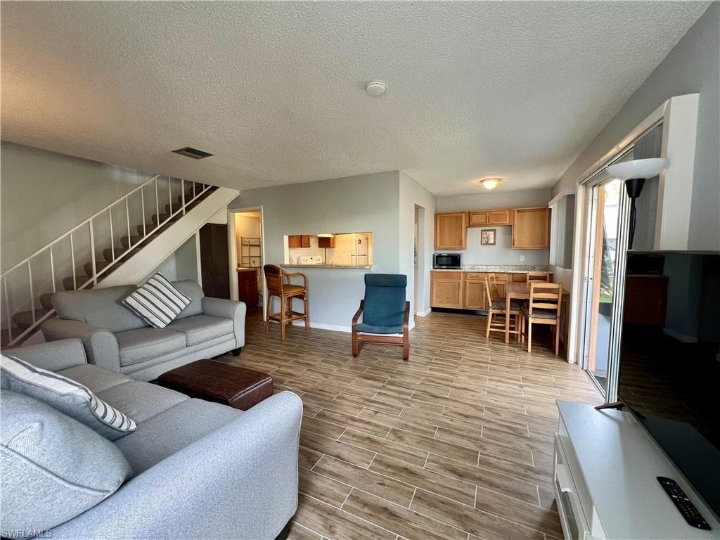 3370 Yukon CIR # 3, FORT MYERS FL 33907-10