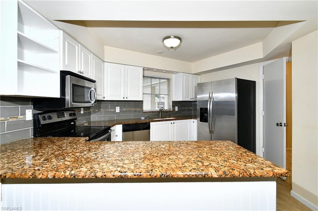 9 Park Lane CIR, LEHIGH ACRES FL 33936-12