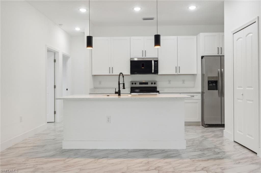 8 Cleat CT, PLACIDA FL 33946-9