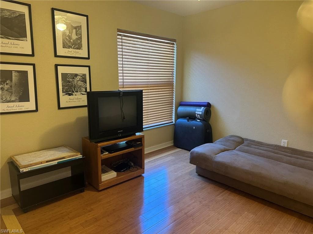 1722 NW 24th PL-27