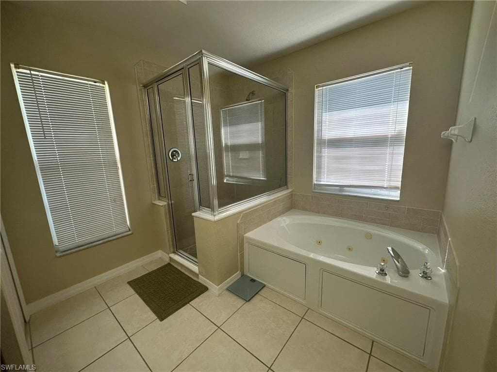 1722 NW 24th PL-36