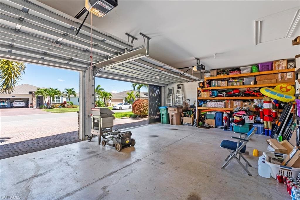 3117 Amadora CIR, CAPE CORAL FL 33909-22