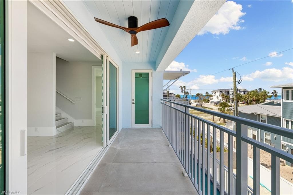 121 Hibiscus DR-22